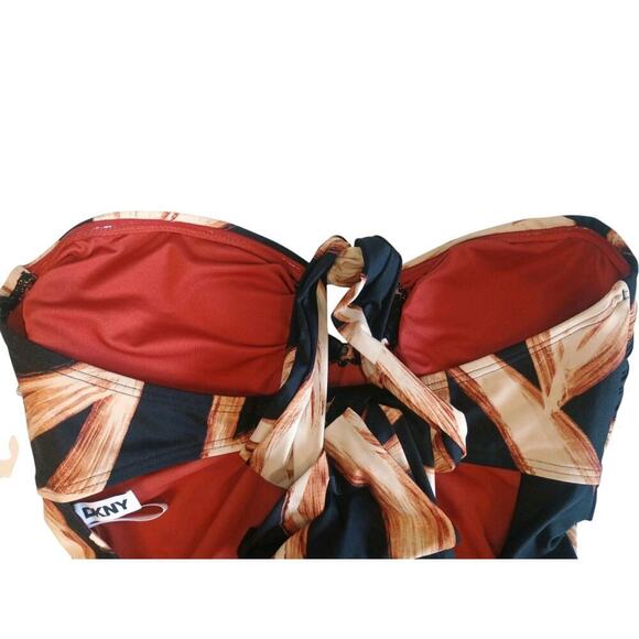 DKNY Women’s Halter Ring One Piece Swimsuit Size Medium color Printed Leaf NWT - Picture 6 of 15